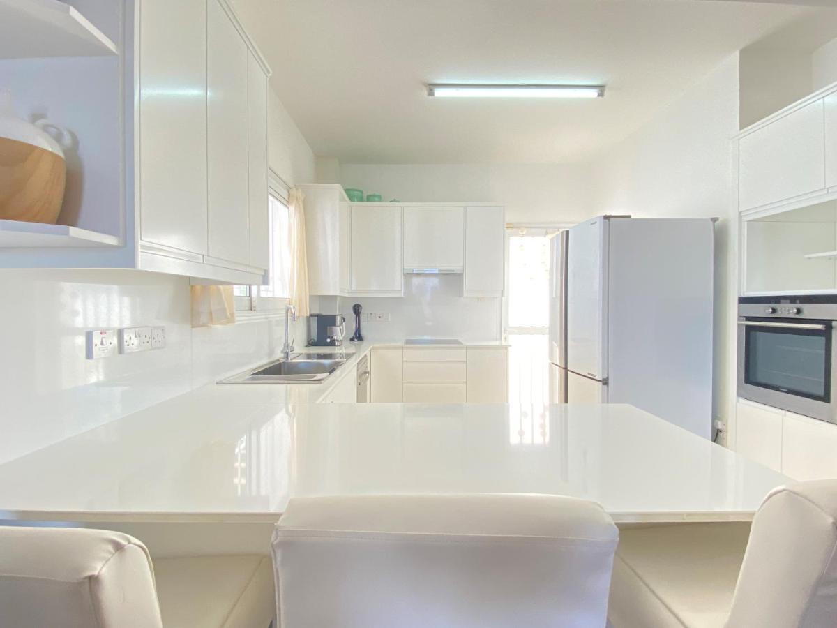 Phaedrus Living: Seaside Luxury Villa Anafi Paralimni Esterno foto