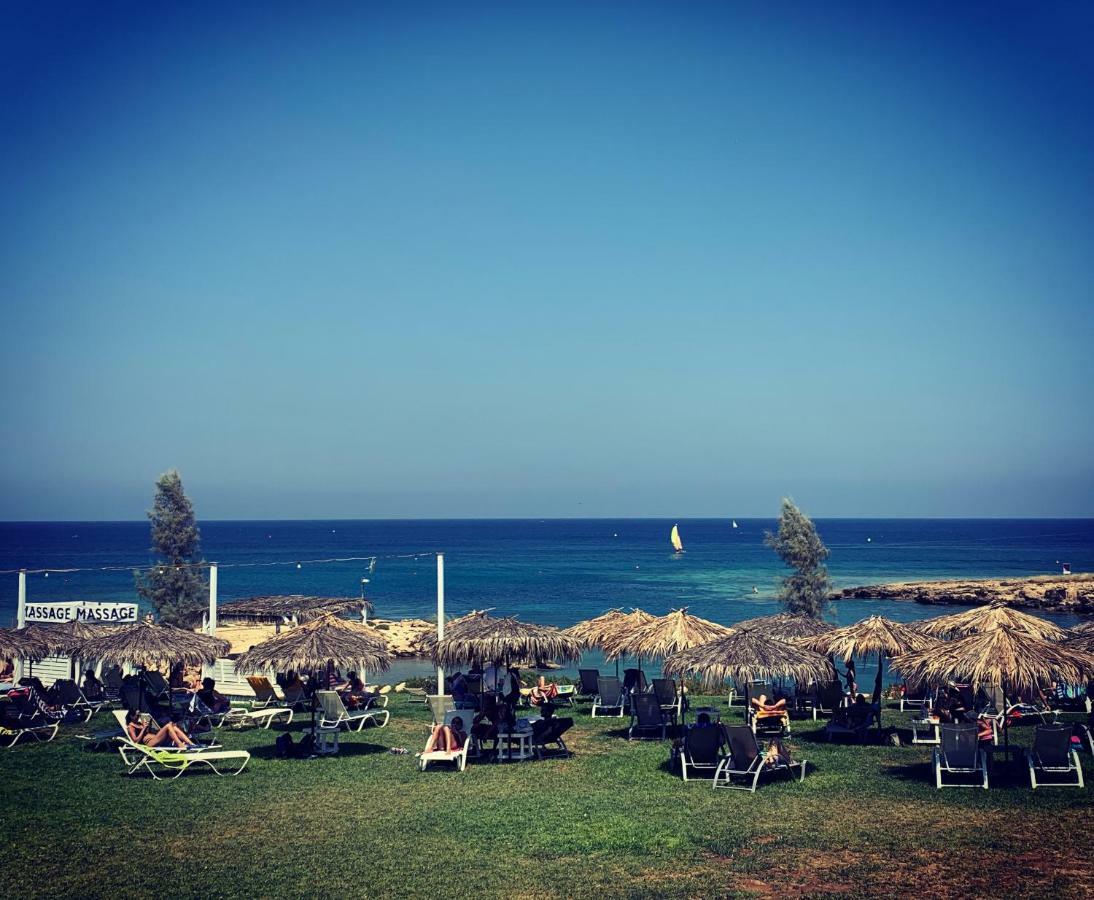 Phaedrus Living: Seaside Luxury Villa Anafi Paralimni Esterno foto
