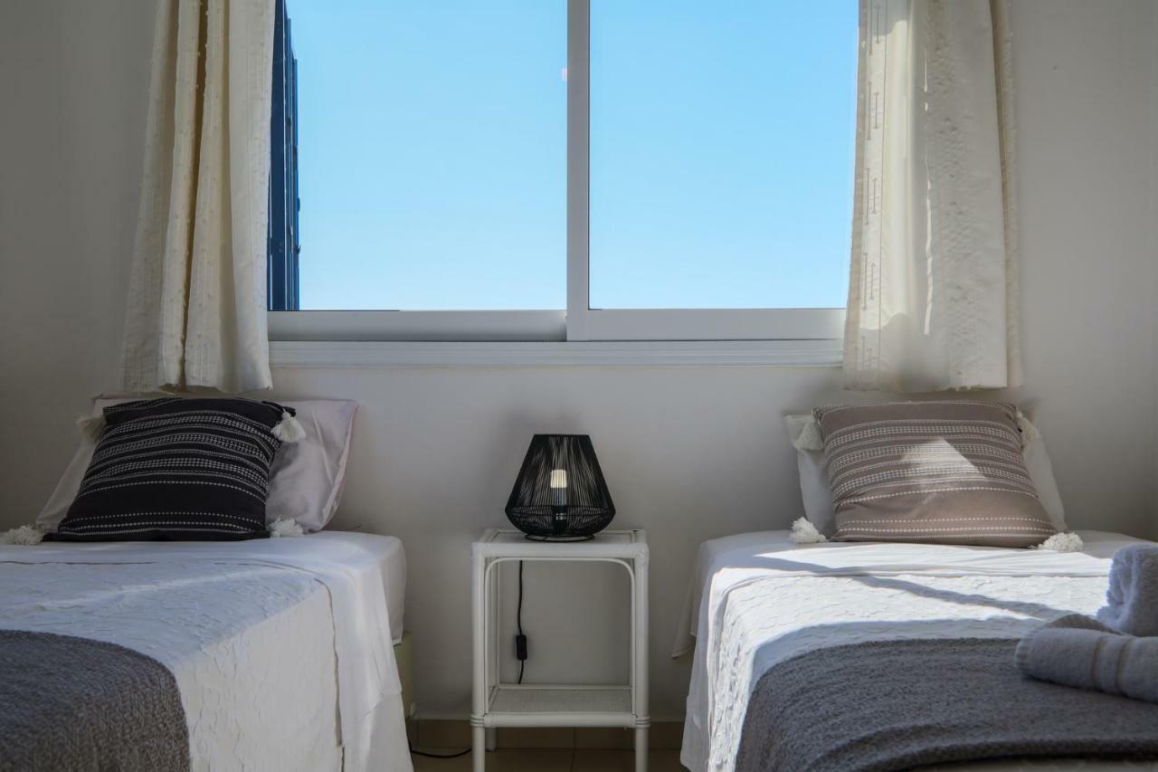 Phaedrus Living: Seaside Luxury Villa Anafi Paralimni Esterno foto