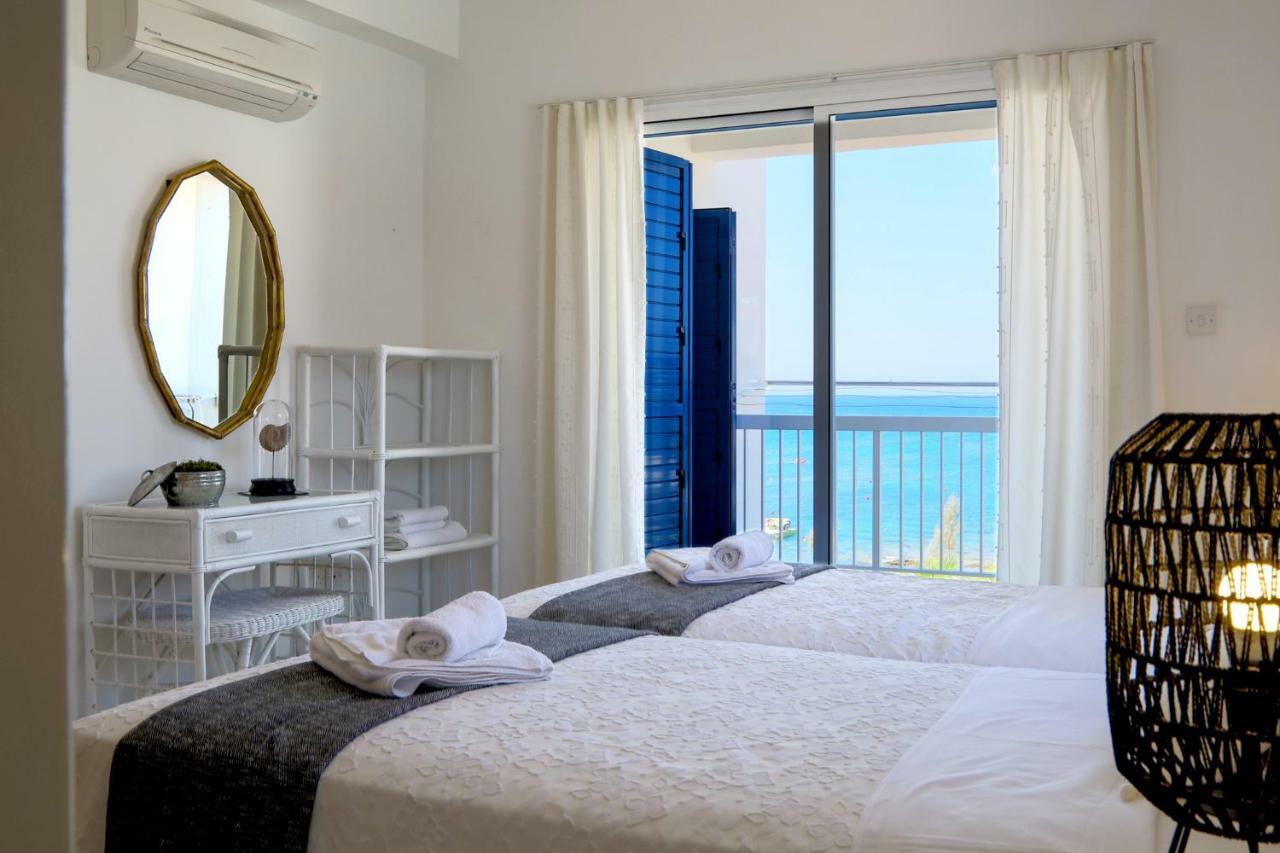 Phaedrus Living: Seaside Luxury Villa Anafi Paralimni Esterno foto