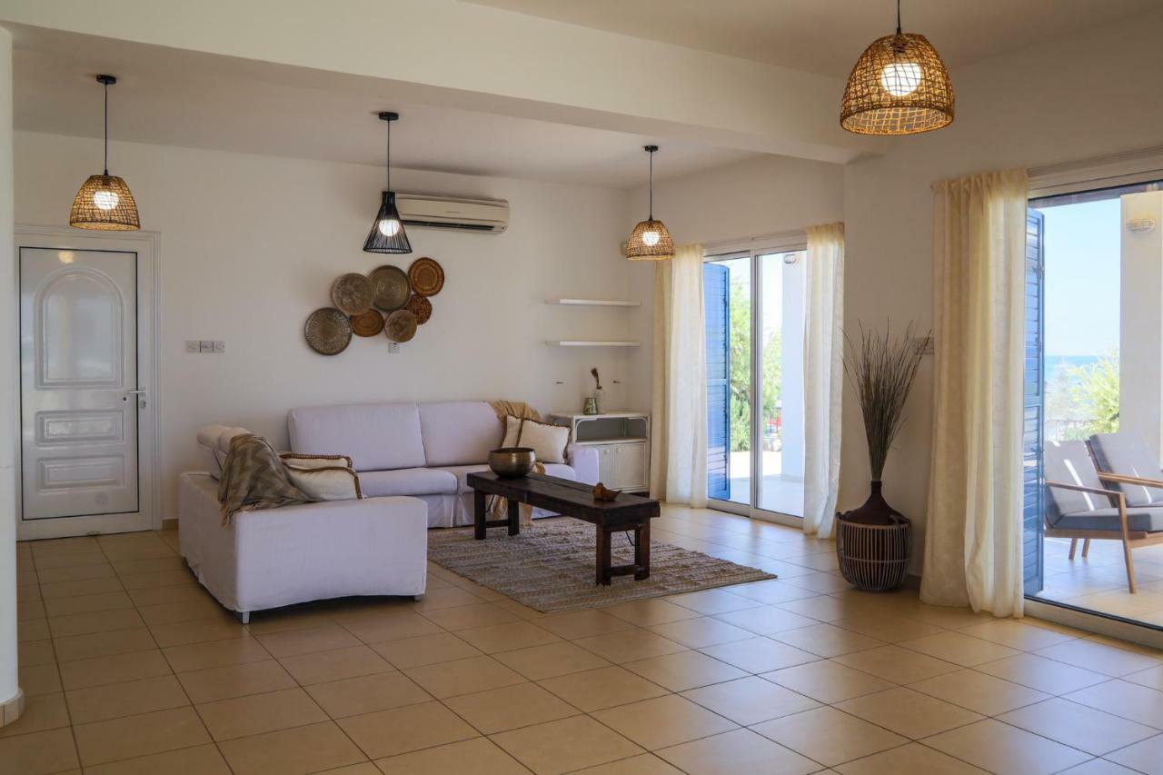 Phaedrus Living: Seaside Luxury Villa Anafi Paralimni Esterno foto