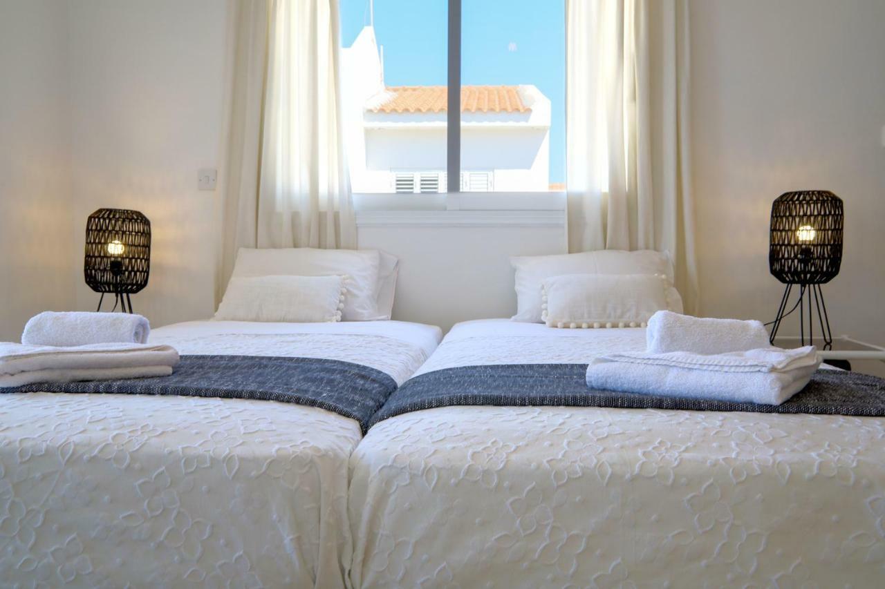 Phaedrus Living: Seaside Luxury Villa Anafi Paralimni Esterno foto
