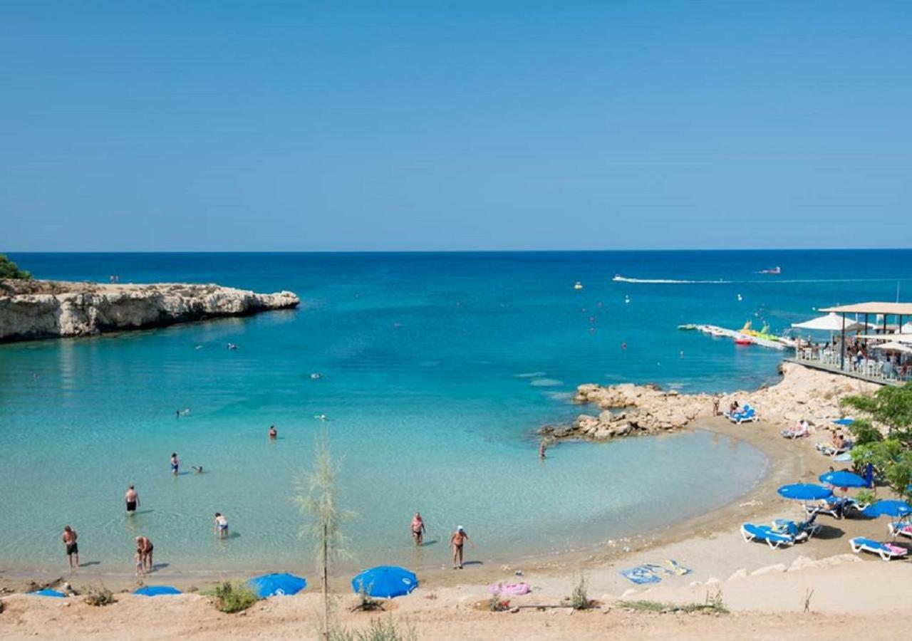 Phaedrus Living: Seaside Luxury Villa Anafi Paralimni Esterno foto