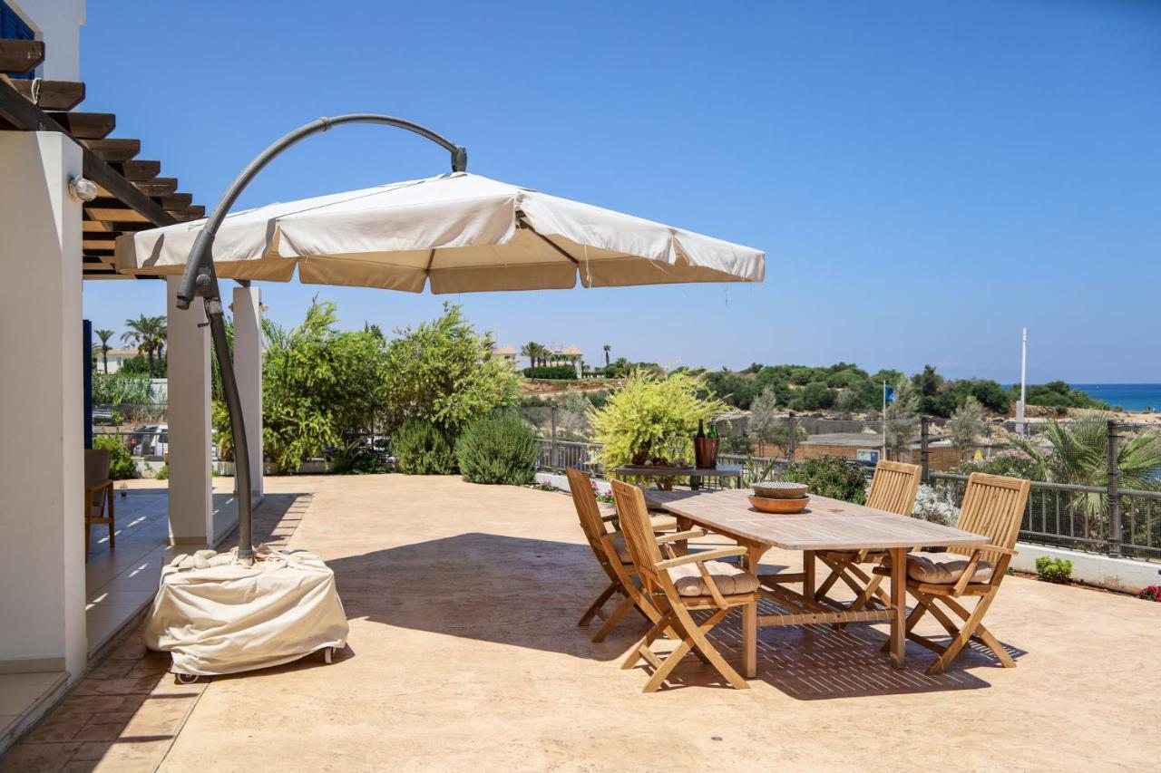 Phaedrus Living: Seaside Luxury Villa Anafi Paralimni Esterno foto